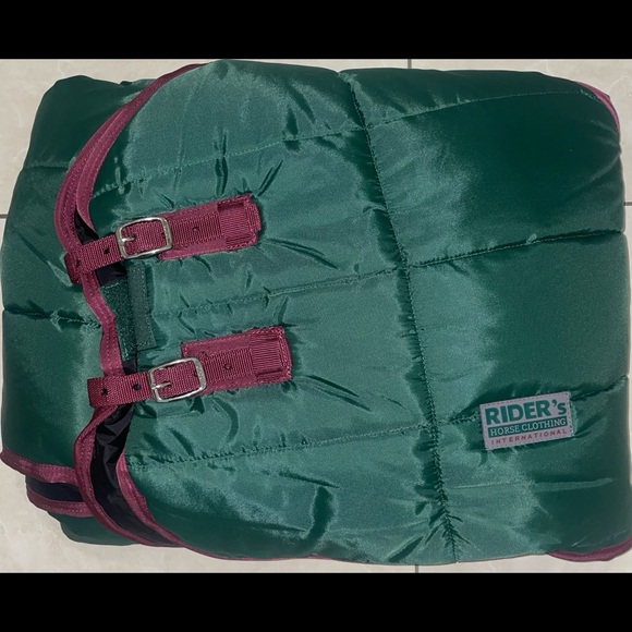 Dark Green and Burgundy Horse Blanket - Picture 1 of 13
